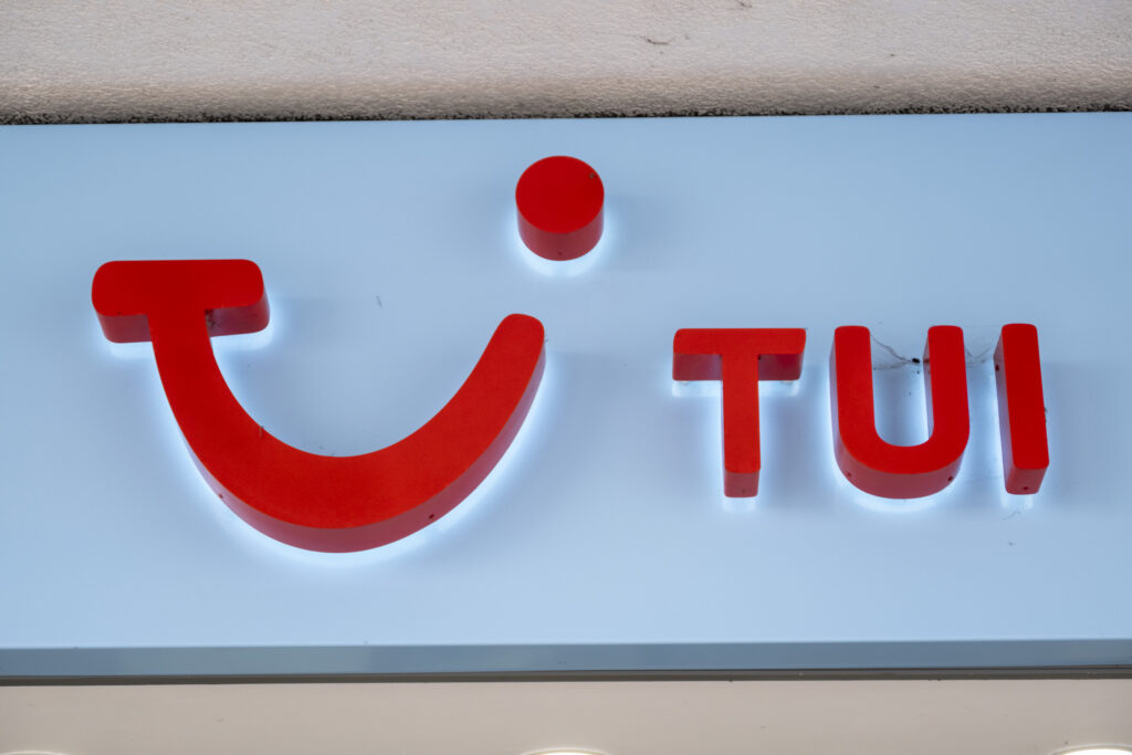 Logo von Tui in rot