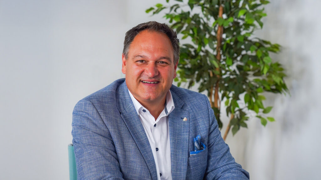 Thomas Kopp, Geschäftsführer der TASK Innovations GmbH, bringt mit Begeisterung und Innovationsgeist frischen Wind in die Logistikbranche.