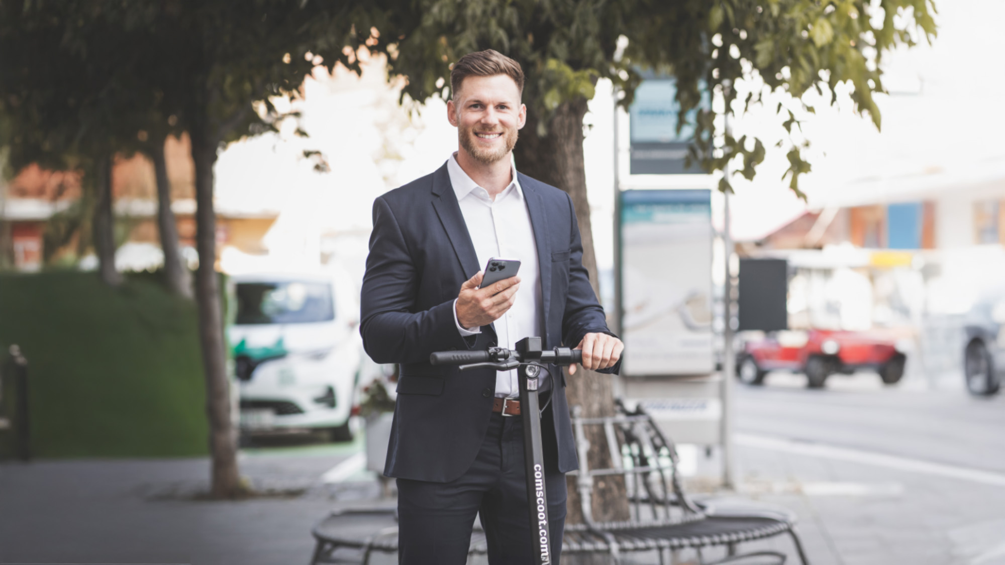 E-Scooter kaufen bei comscoot – langlebige Firmenlösungen mit Service, Ersatzteilen und individueller Beratung für nachhaltige Mobilität
