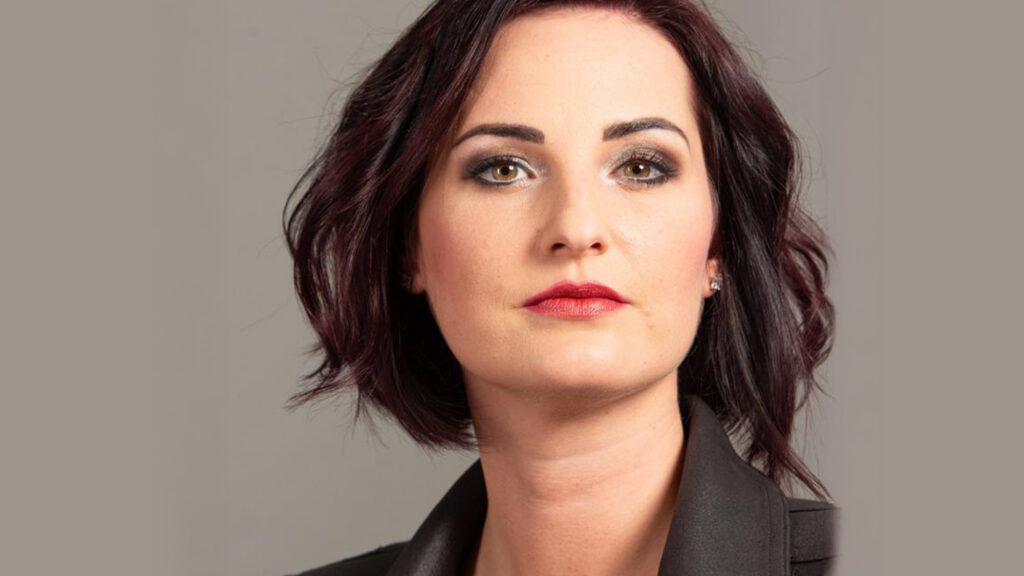Miriam Scherkl – geprüfte Kosmetikerin aus Tirol, spezialisiert auf individuelle Hautpflege, BYONIK-Behandlungen und ganzheitliche Hautgesundheit bei Miriam Cosmetic Concepts.