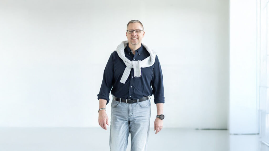 Hypnose und Supervision bei Lebenswende Wien: Marco Glatz stärkt Unternehmer mit Klarheit, Fokus und innerer Balance.