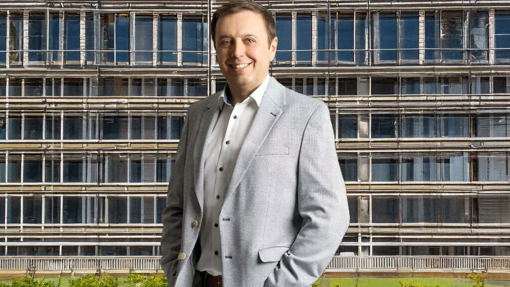 Die Paneelpartner GmbH bietet herstellerunabhängige, praxisorientierte Hallenbau-Lösungen mit maßgeschneiderten Sandwichpaneelen, Trapezprofilen und Schulungsprogrammen