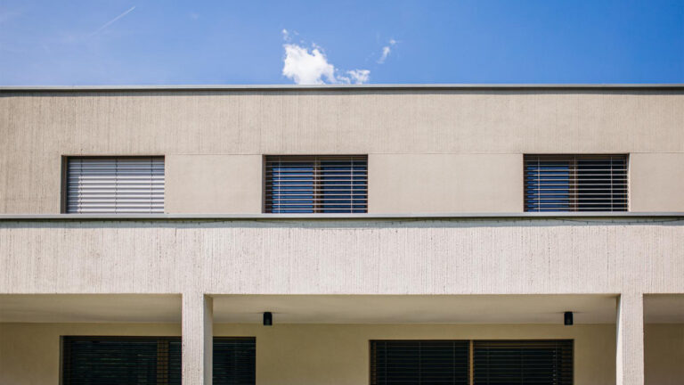 Kreativputz aus Kärnten steht für Sanierungsexpertise, Fassadenmodernisierung und nachhaltige Wärmedämmung.