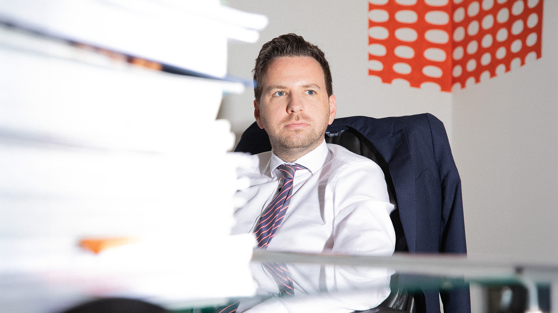 Bro-ject W von Mag. Philipp Wurm, MBA vereint Strafverteidigung, Kunst und ein internationales Netzwerk – ein außergewöhnliches Kreativprojekt im Zusammenspiel mit dem Dritten Auge.