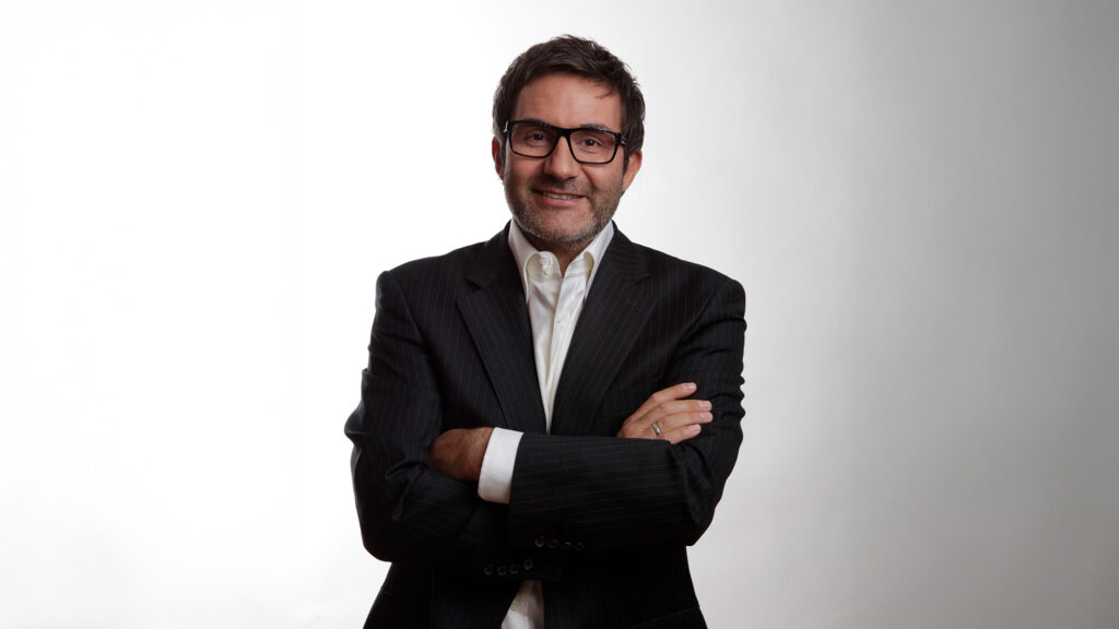 Die AZAV-Vertriebsausbildung von Carsten Beyreuther ist staatlich anerkannt, bis zu 100 % förderfähig und vermittelt praxisnahes Vertriebswissen mit messbarem Erfolg.