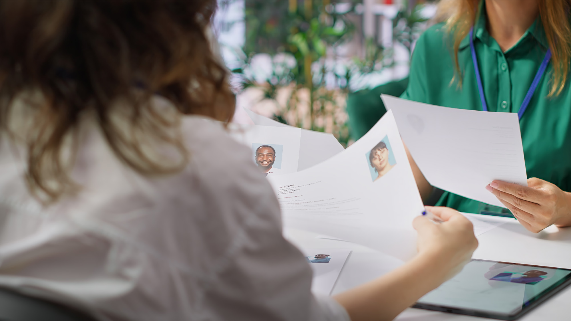 AQIIDO HR transformiert die Personalgewinnung mit KI, Netzwerk und innovativer Bewerberdatenbank für die DACH-Region.
